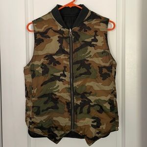 Reversible Puffer Jacket — Camo/Navy